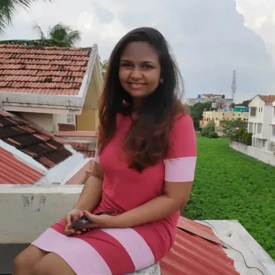 Isha Lakhani profile