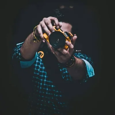 ISHAN SHEIKH | NAGPUR FASHION PHOTOGRAPHER profile
