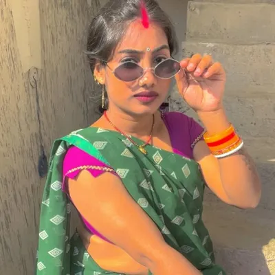 Ishika Singh profile