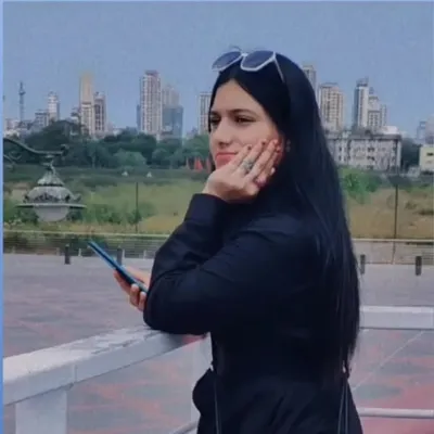 ISHIQA KHAN profile