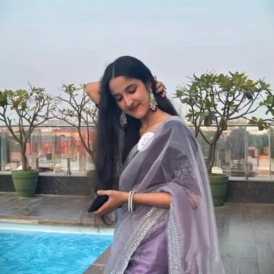 Ishita profile