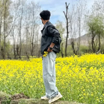 اِشتیاق 🕷️ profile