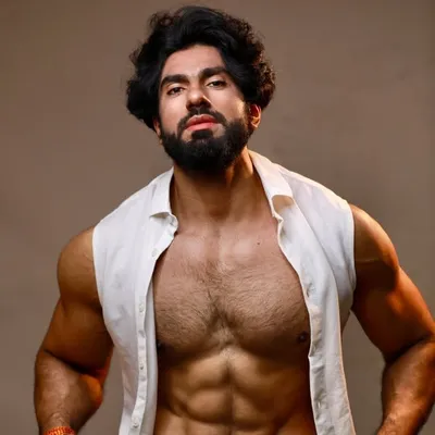 Ishu tomar profile