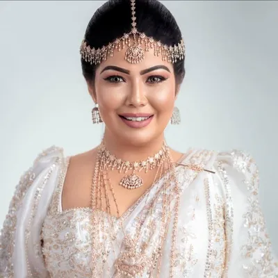 Isiri Deshani profile