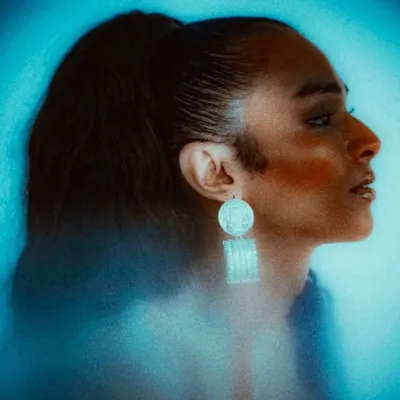 Isis Broken profile