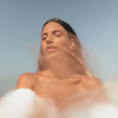Ísis Martins ⚡️ profile
