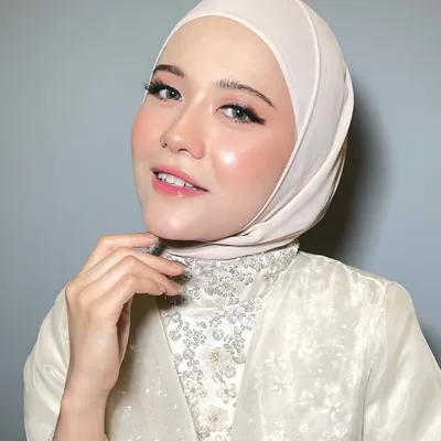 ISYARIANA profile