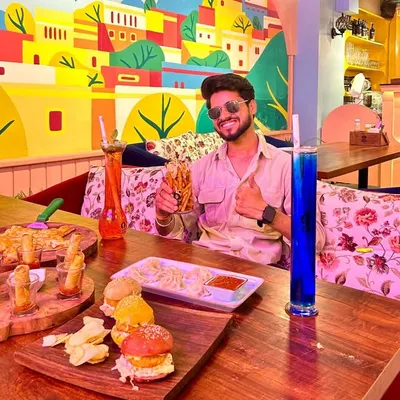 Rohan Verma🍔🍕Kota ll Jaipur ll profile