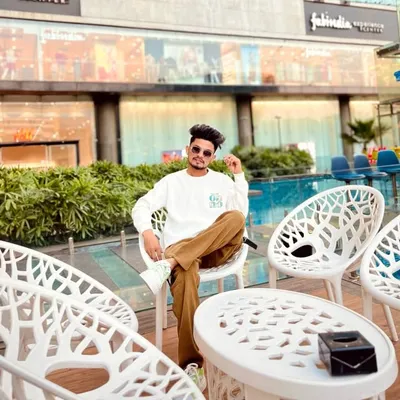 AMITESH CHOUHAN () profile