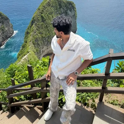 Faizi Shaikh profile