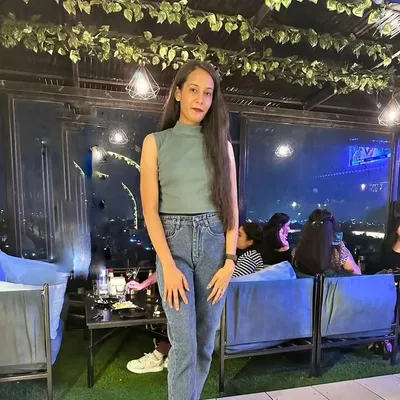 Jeni Sharma profile