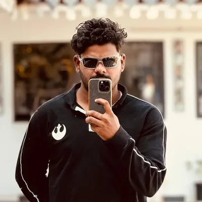 R∆OOF ʙɪɴ R∆FEEQ profile