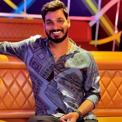 Raj Manipal profile