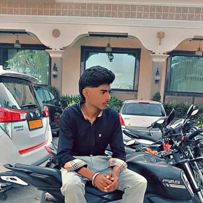 ๐sumit๐ profile