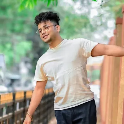 Abhijit Vasudev profile
