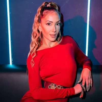 Isabel | Feminine Energy | Lifestyle | Travel profile