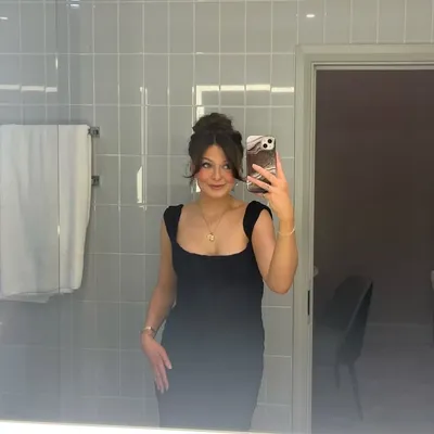Izzie ๐ profile