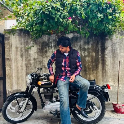 ਕਰਨਬੀਰ ਸਿੰਘ ਢਿੱਲੋ ♠️ profile