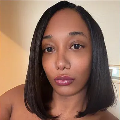 Milan Simmons profile