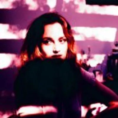 Leighton Meester profile