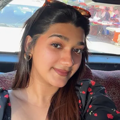 Vidhi Doshi🦄 profile