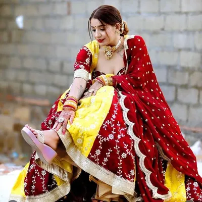 Poonam Deora profile