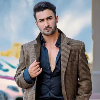 Roman Khan profile