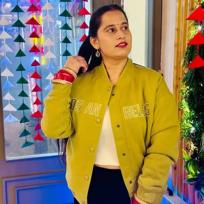 Amrit Bhullar ๐ซ profile
