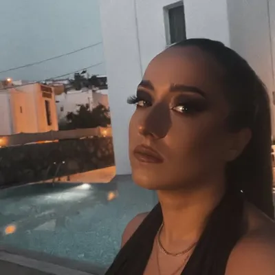 Vanessa Alessandra profile