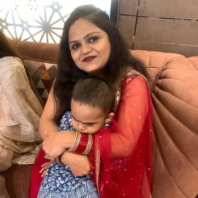 Vihaan & Mumma😍