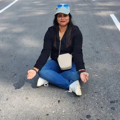 priya_jha profile