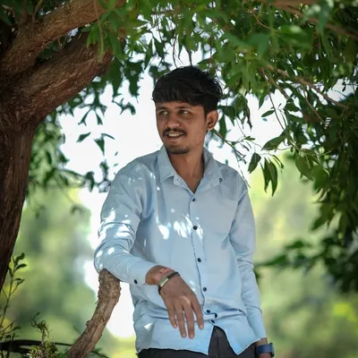 Unfav._( Kartik) _.๐ profile