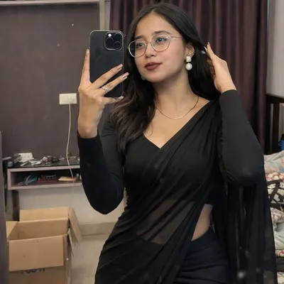 Anjali pandey profile