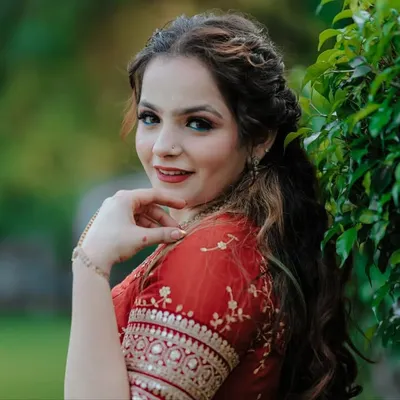 Ƭanishka khurana profile