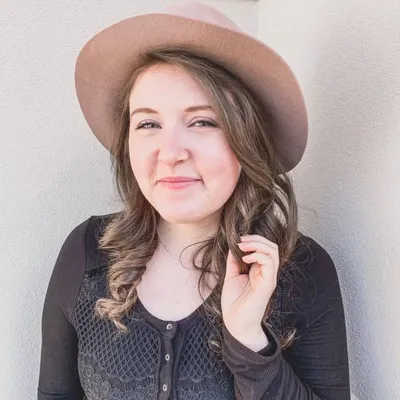 Ivy // Lifestyle Blogger profile