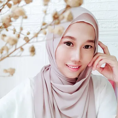 Putri Hamid profile