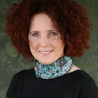 Iza Tkaczyk profile