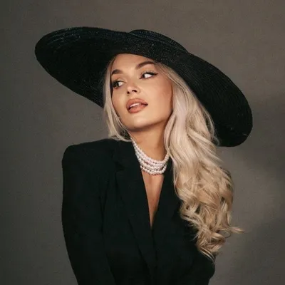 Izabela Mazurek profile