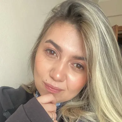 İzel Sacı profile