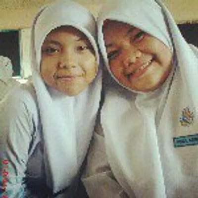 siti nurizzati profile