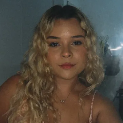 izzy rabello profile