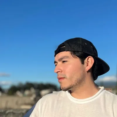 Carlos Kavanzo profile
