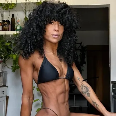Janet Calderon profile