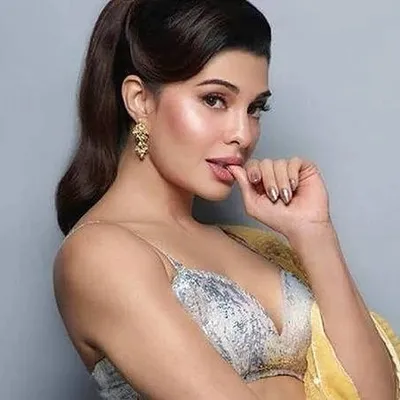 Jacqueline Fernandes fan page profile