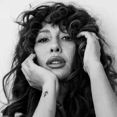 Jackie Cruz profile