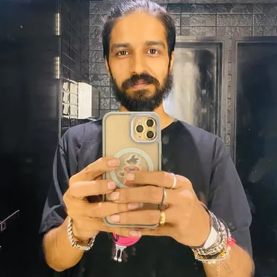krishन, krruz or krrhazy? profile