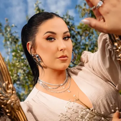 Jaclyn Roxanne Jewelry profile