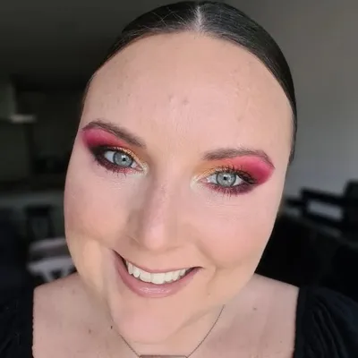 Jacqui - Beauty & Makeup profile