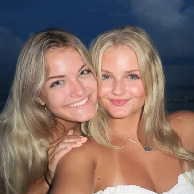 Jacy and Kacy profile
