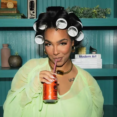 Jade Kendle Godbolt | Beauty & Mom Influencer